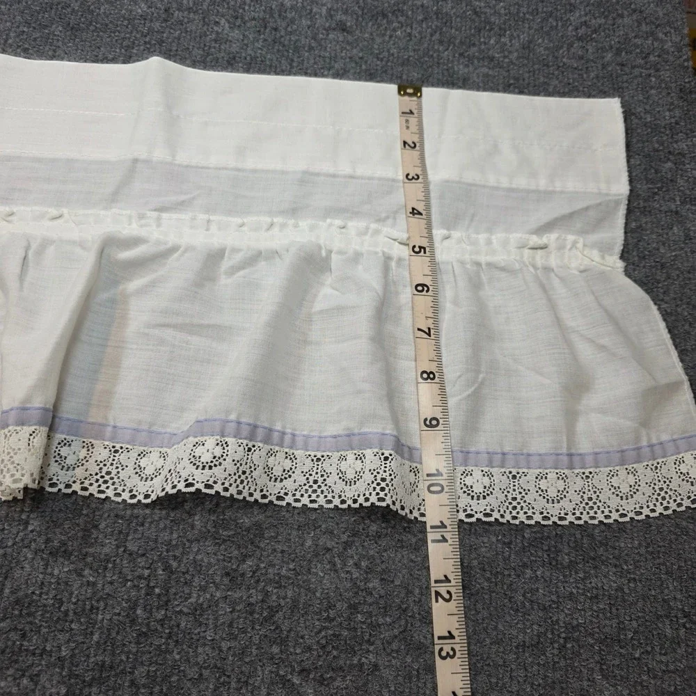 Vintage White Ruffled Lace Valance Blue Trim Farmhouse Cottagecore 46x10